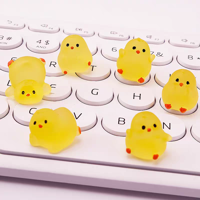 Glow-in-the-Dark Mini Chick Li - đánh giá và giá Kids Toys Home
